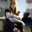 avril-lavigne-max97d-1600_135
